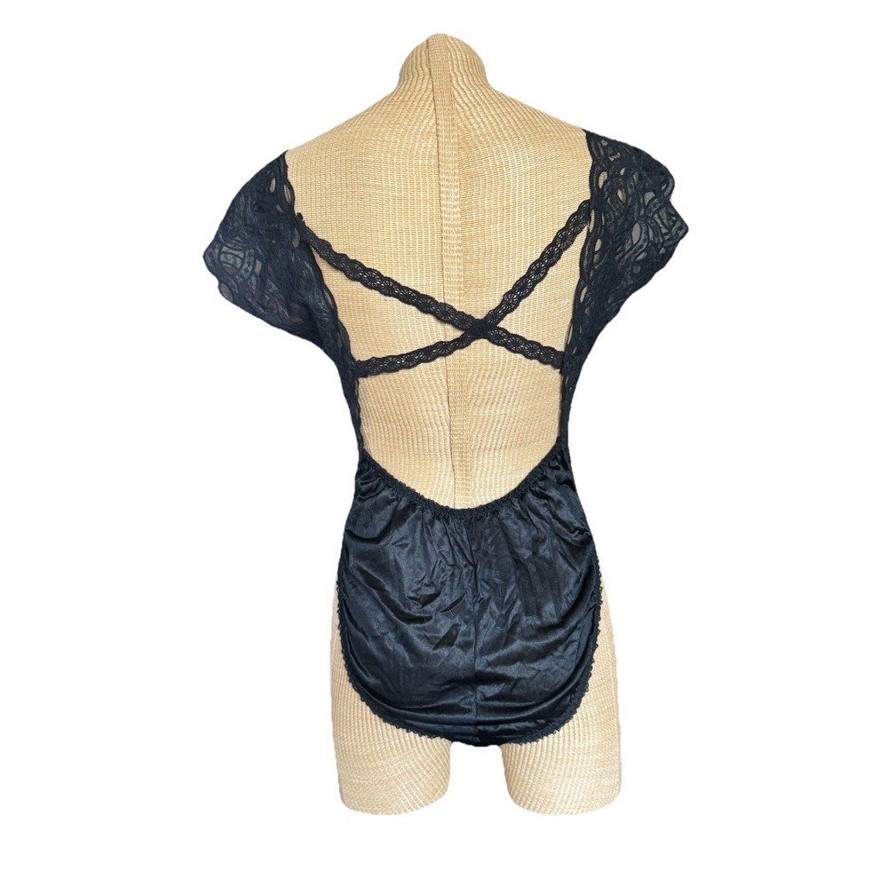 VTG Bodysuit Lingerie Teddy ByDELICATES Black Lace Short Sleeve Backless Large - Picture 3 of 6